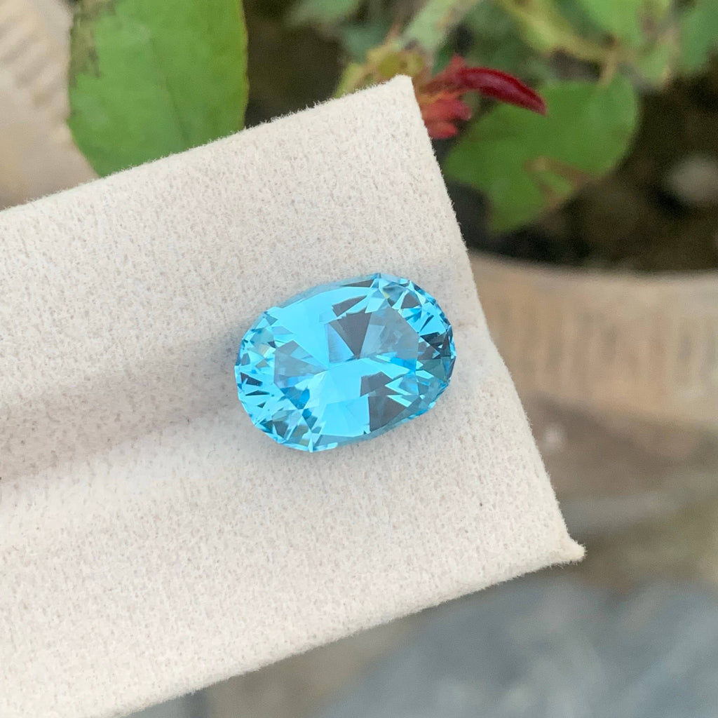 8.30 Carat Natural Loose Sky Blue Color Topaz Oval Fancy Cut African Gemstone