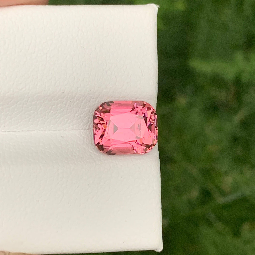 3.05 Carats Hot Pink Tourmaline