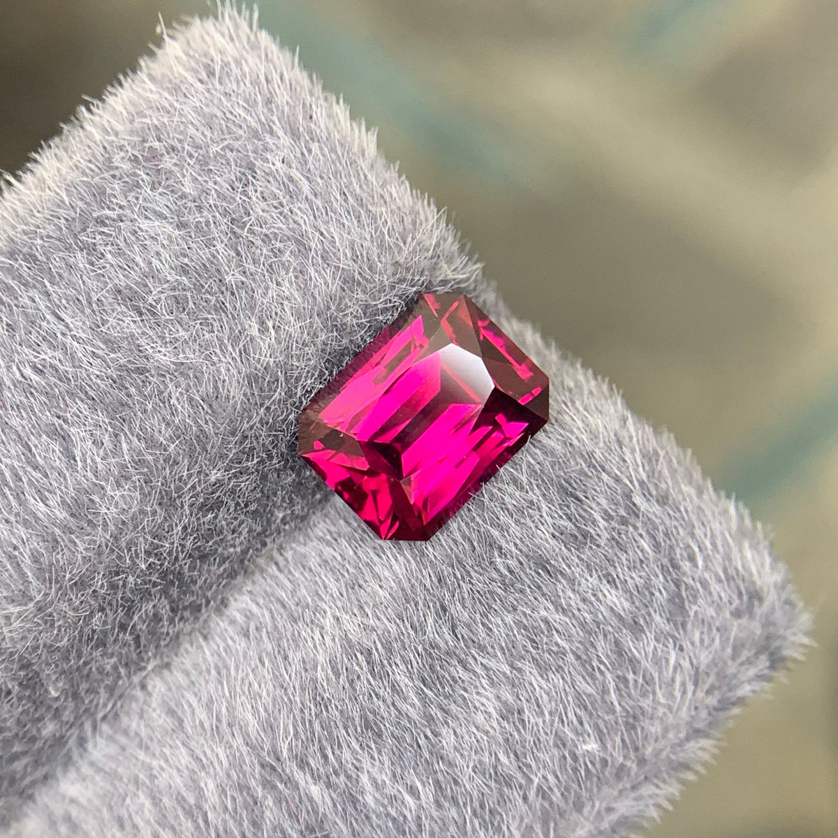 3.15 Carat Natural Loose Fine Quality Garnet Stone Fancy Cut Tanzanian Gemstone
