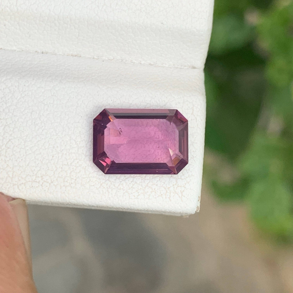 3.25 Carats Purplish Pink Spinel