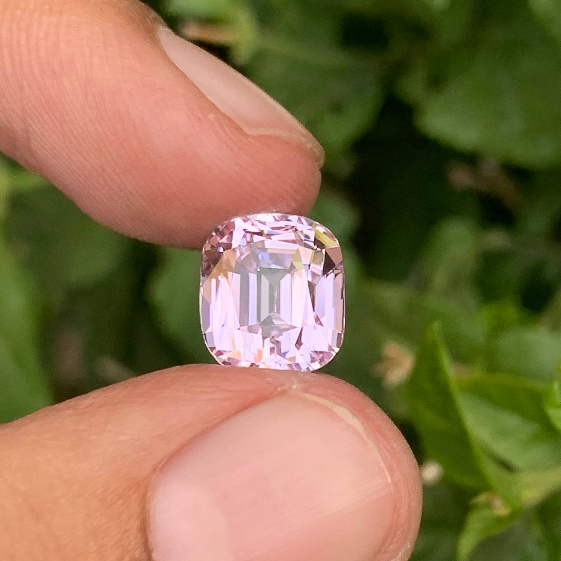 5.75 Carat Loose Kunzite Gem