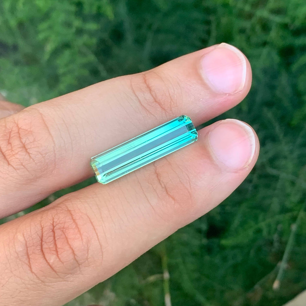9.30 Carats Bicolor Tourmaline Gem