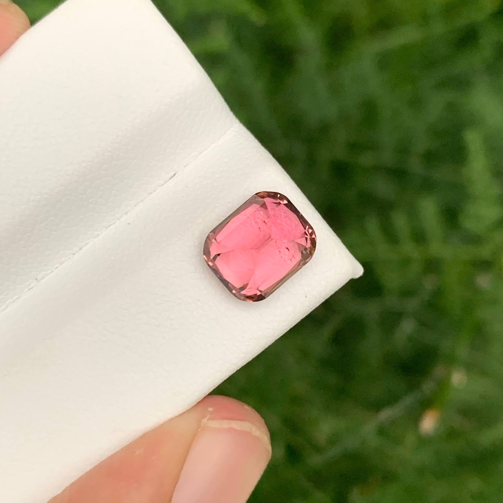 3.05 Carats Hot Pink Tourmaline