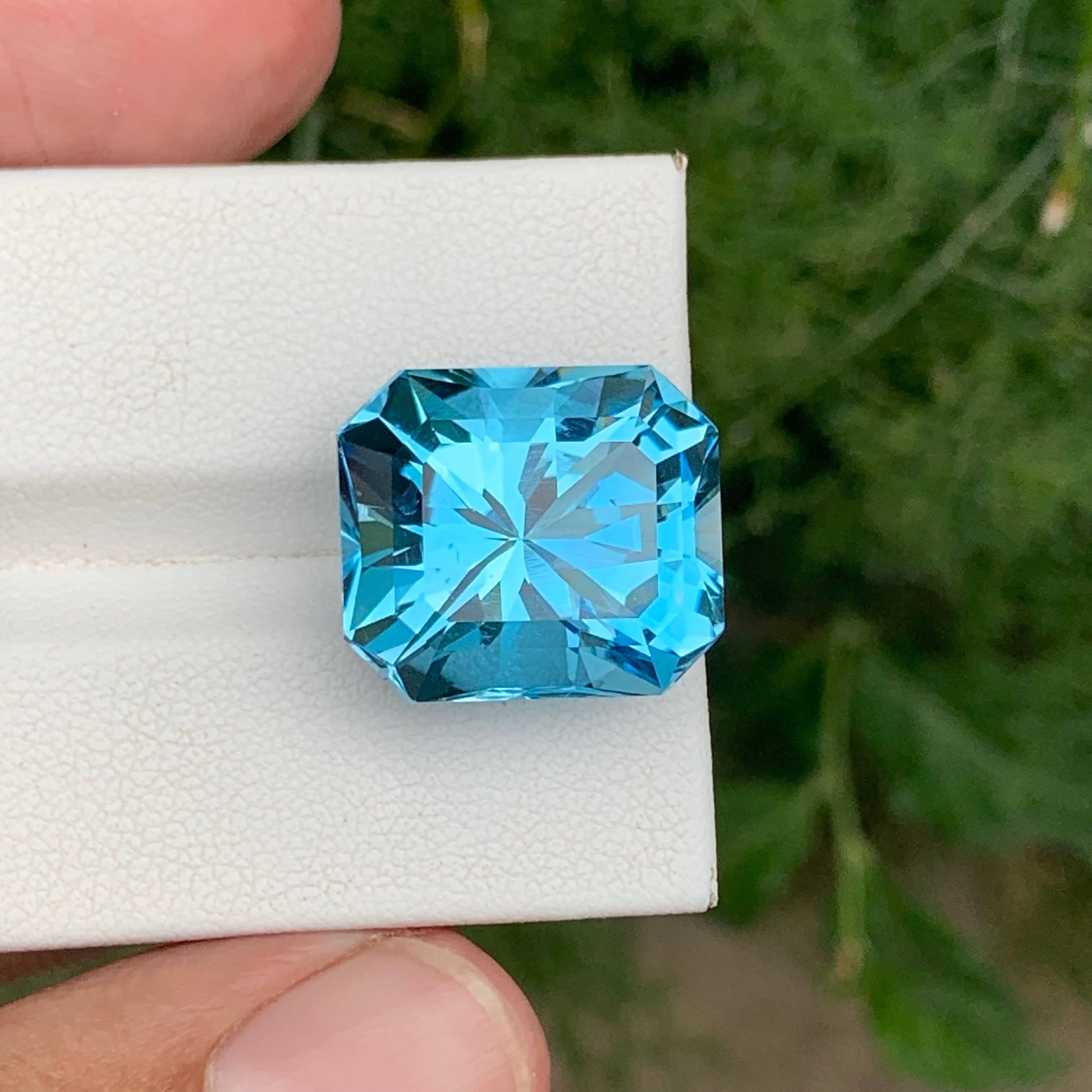 24.90 Carats Sky Blue Topaz