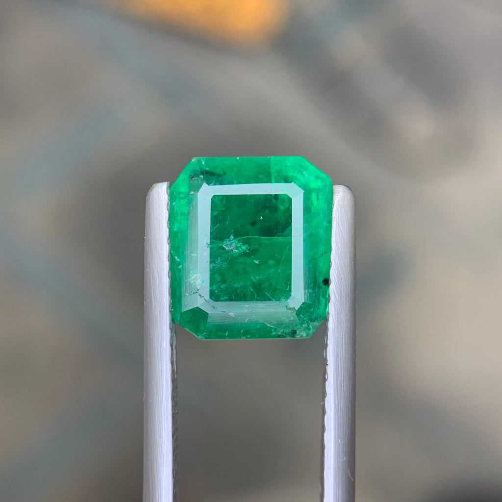 2.40 Carat Natural Loose Green Color Emerald Stone Emerald Cut Gemstone