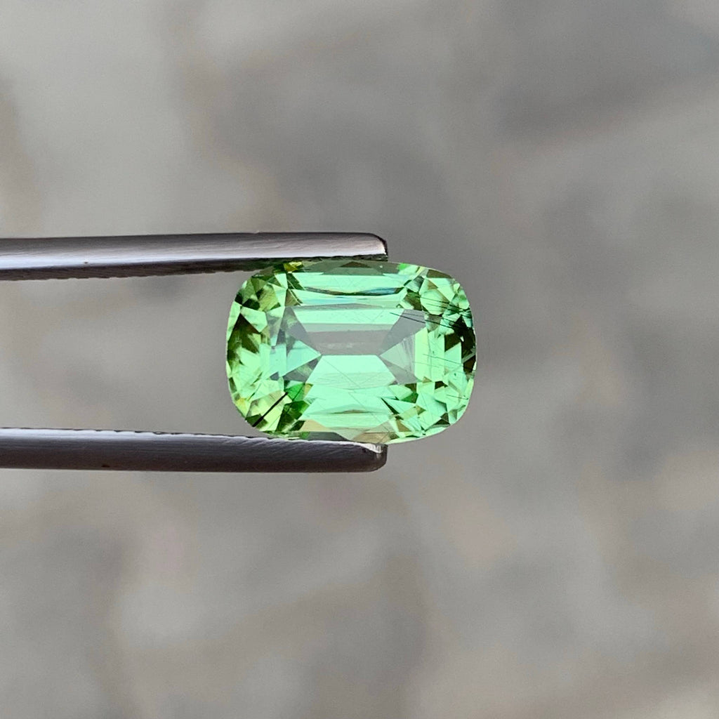 3.75 Carat Natural Loose Green Color Peridot Cushion Cut Pakistani Gemstone