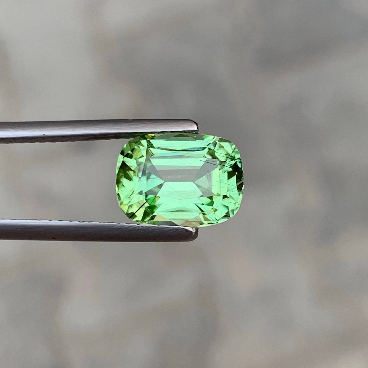 3.75 Carat Natural Loose Green Color Peridot Cushion Cut Pakistani Gemstone