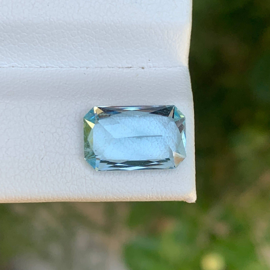 3.45 Carats Fancy Blue Aquamarine