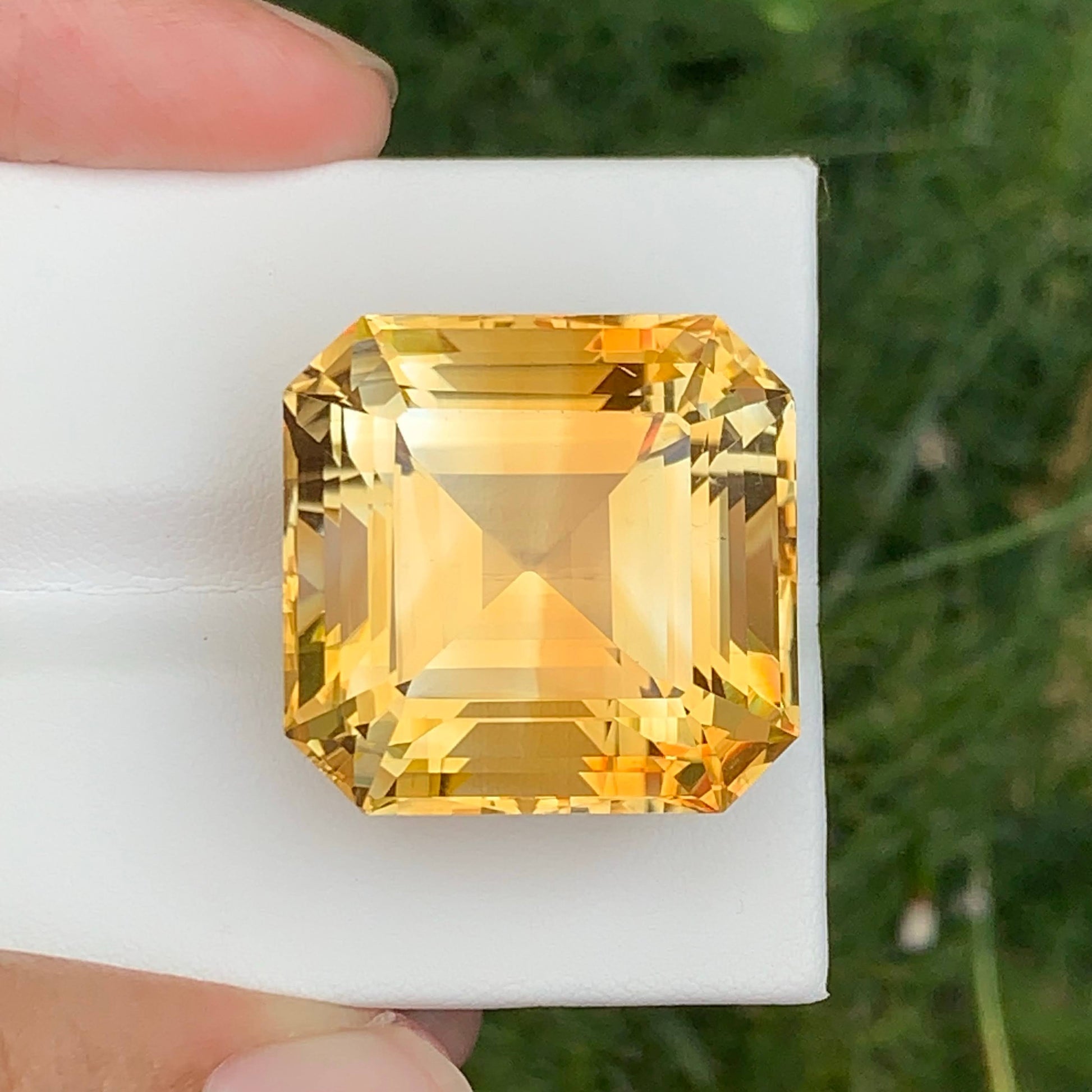 60.15 Carats Large Golden Citrine