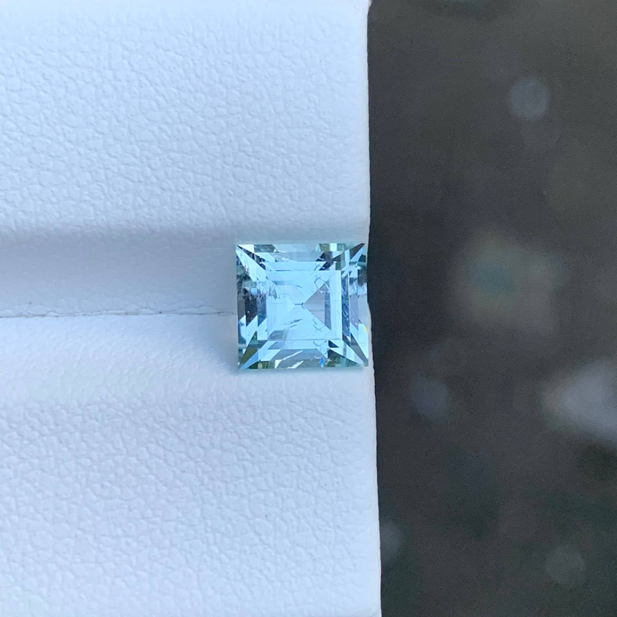 1.50 Carat Light Blue Aquamarine Baguette Cut Pakistan | VVS Untreated