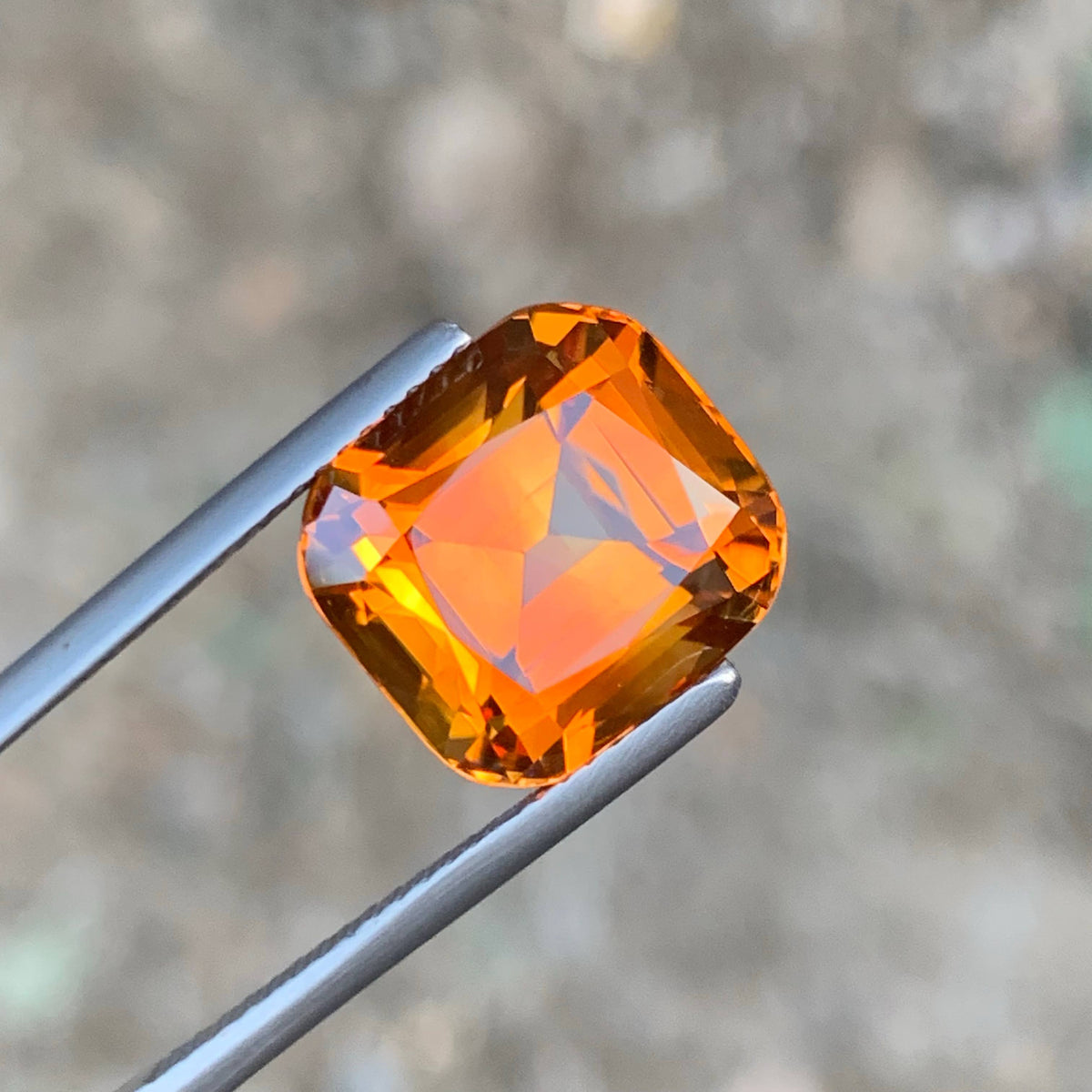 9.40 Carat Natural Loose Madeira Color Citrine Cushion Cut Bazillion Gemstone