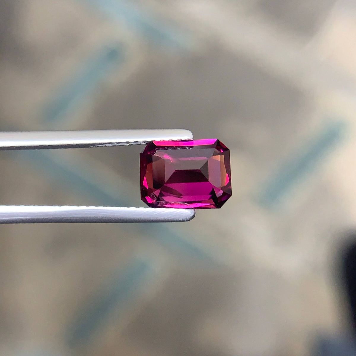3.15 Carat Natural Loose Fine Quality Garnet Stone Fancy Cut Tanzanian Gemstone