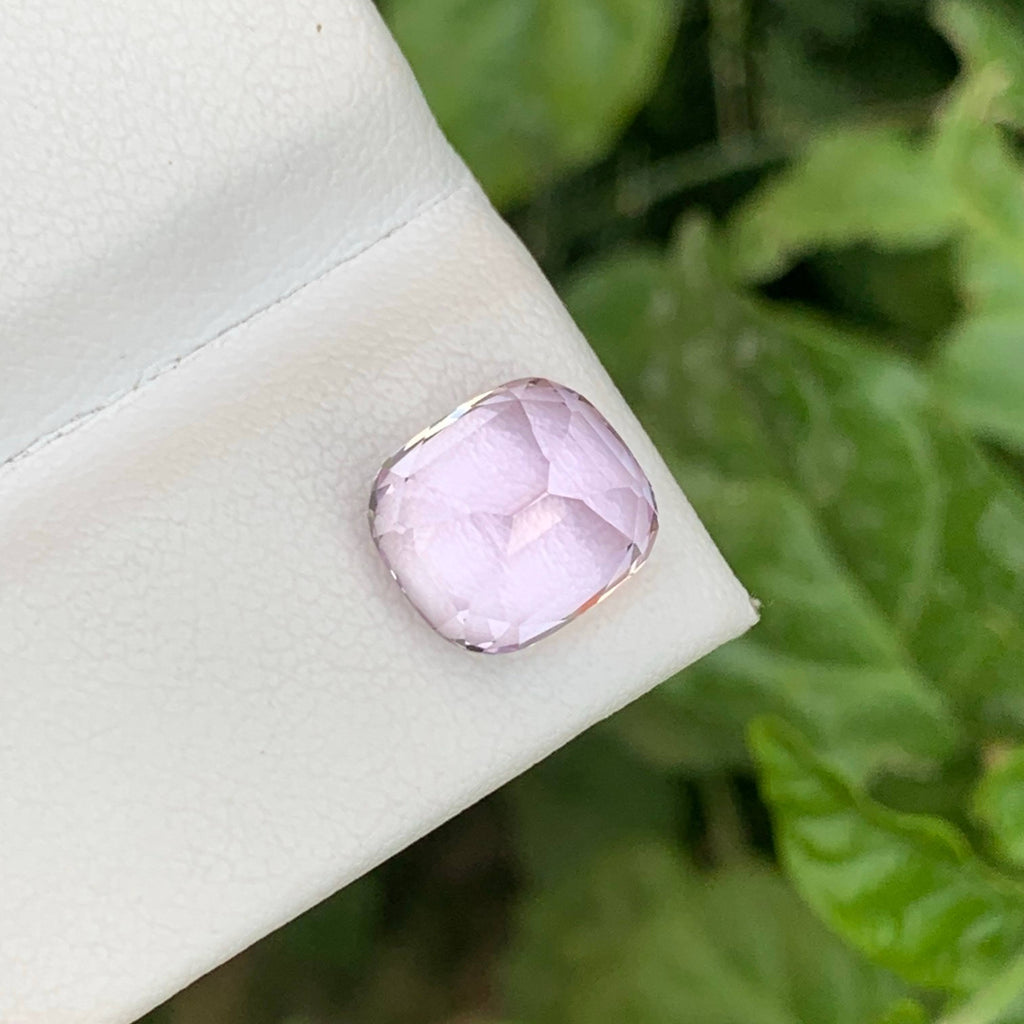 5.75 Carat Loose Kunzite Gem