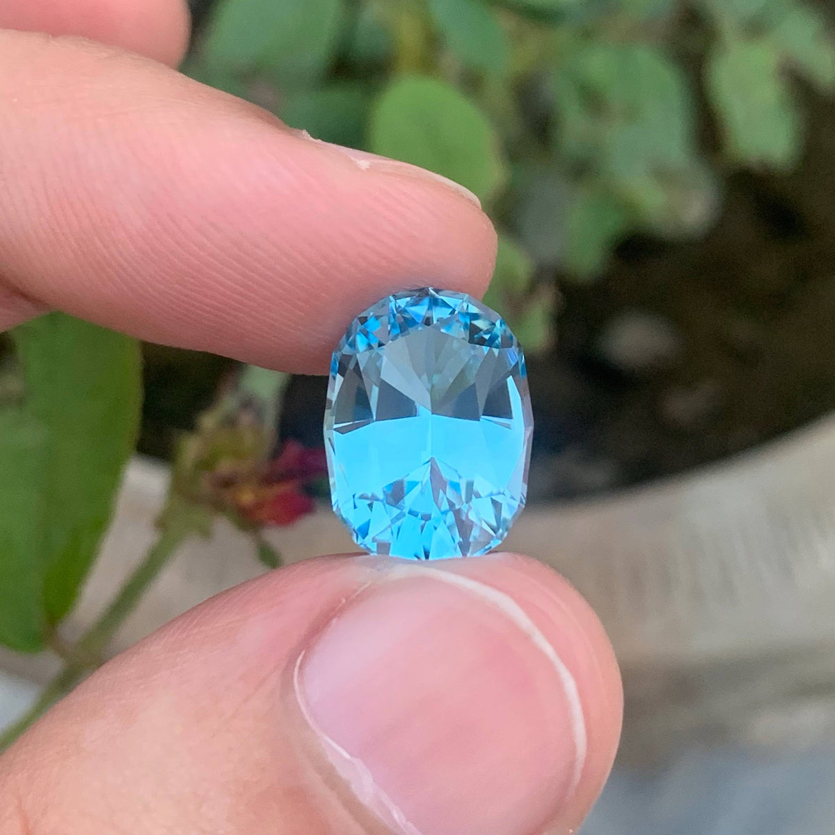 8.30 Carat Natural Loose Sky Blue Color Topaz Oval Fancy Cut African Gemstone