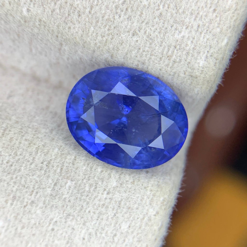3.20 Ct Natural Blue Sapphire Oval 