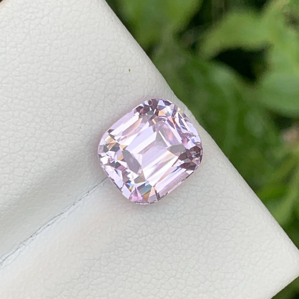 5.75 Carat Loose Kunzite Gem