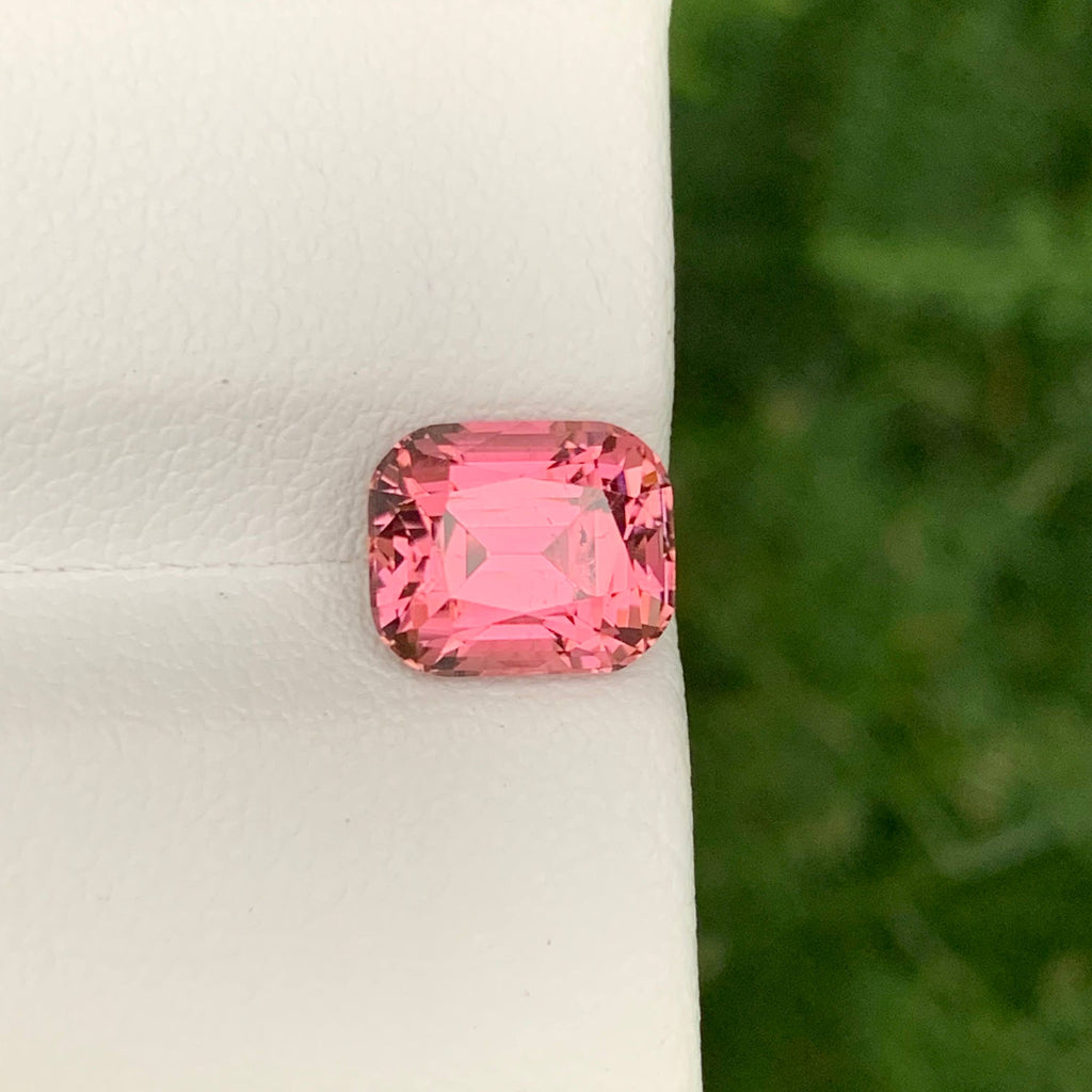 3.05 Carats Hot Pink Tourmaline