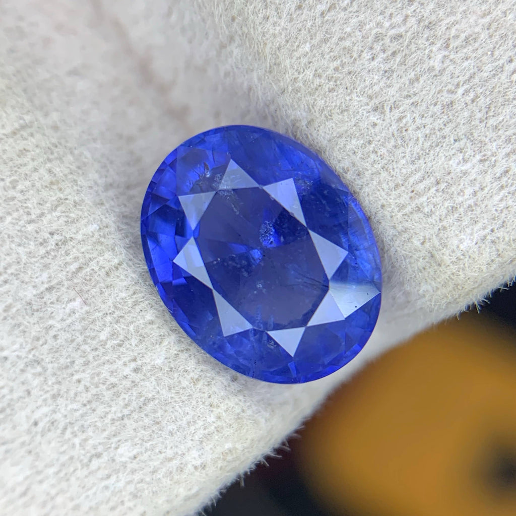 3.20 Ct Natural Blue Sapphire Oval 