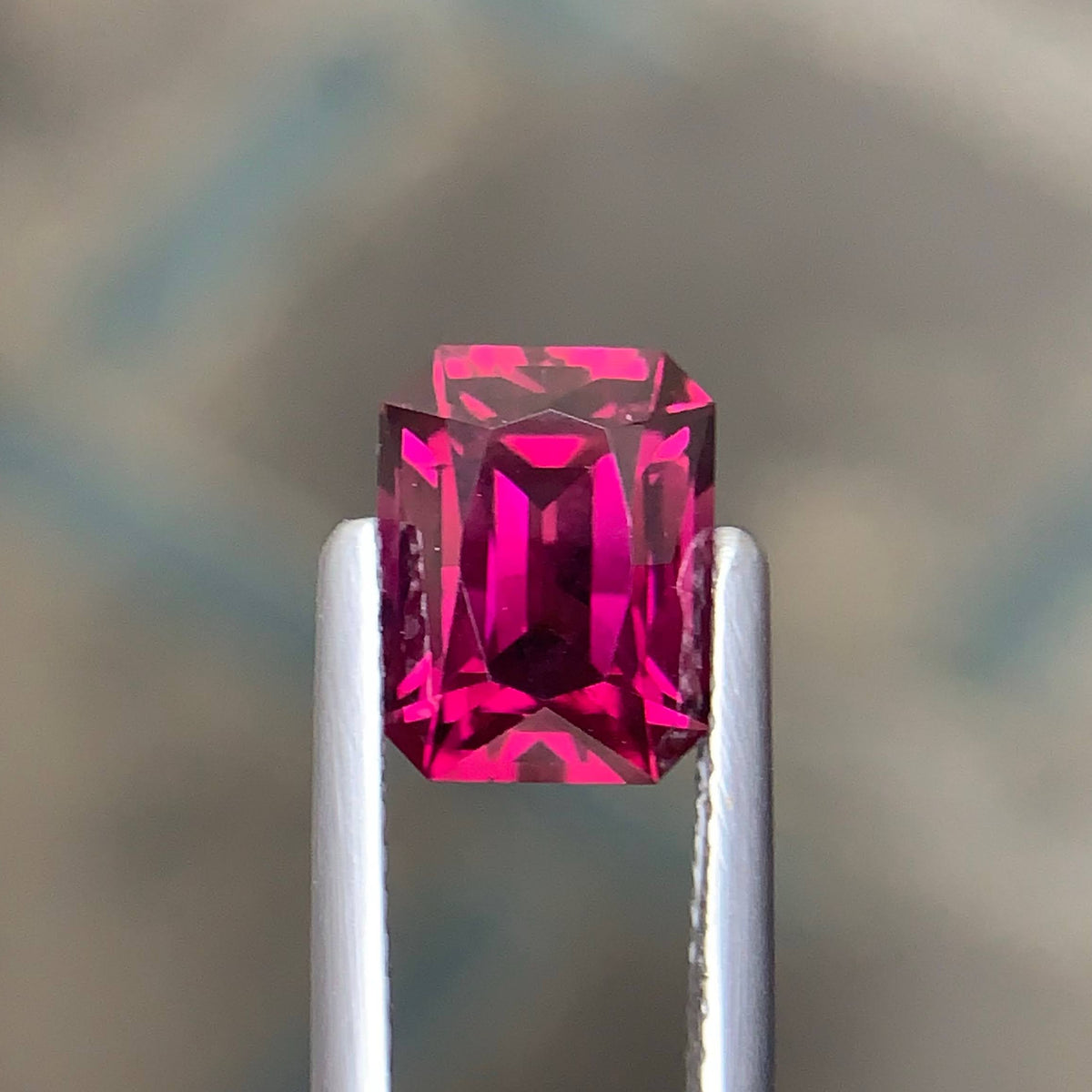 3.15 Carat Natural Loose Fine Quality Garnet Stone Fancy Cut Tanzanian Gemstone