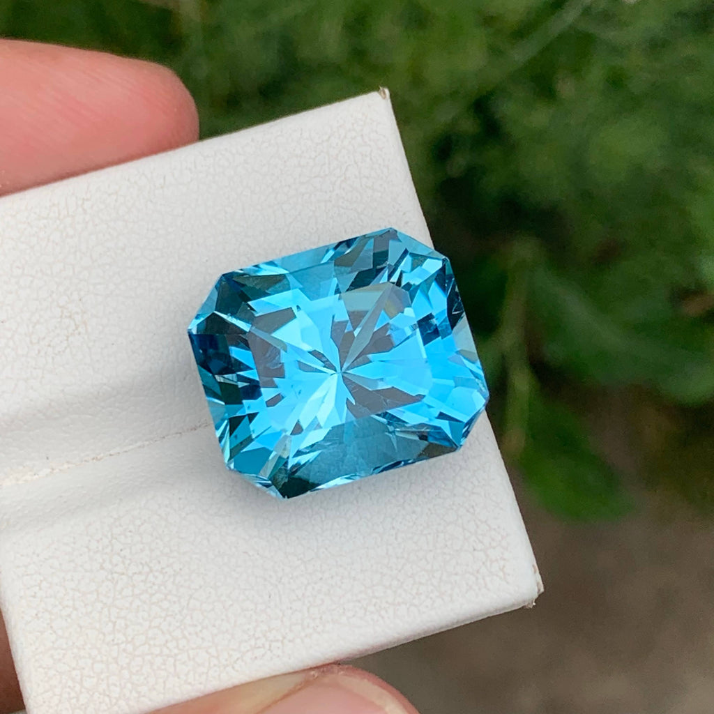 24.90 Carats Sky Blue Topaz