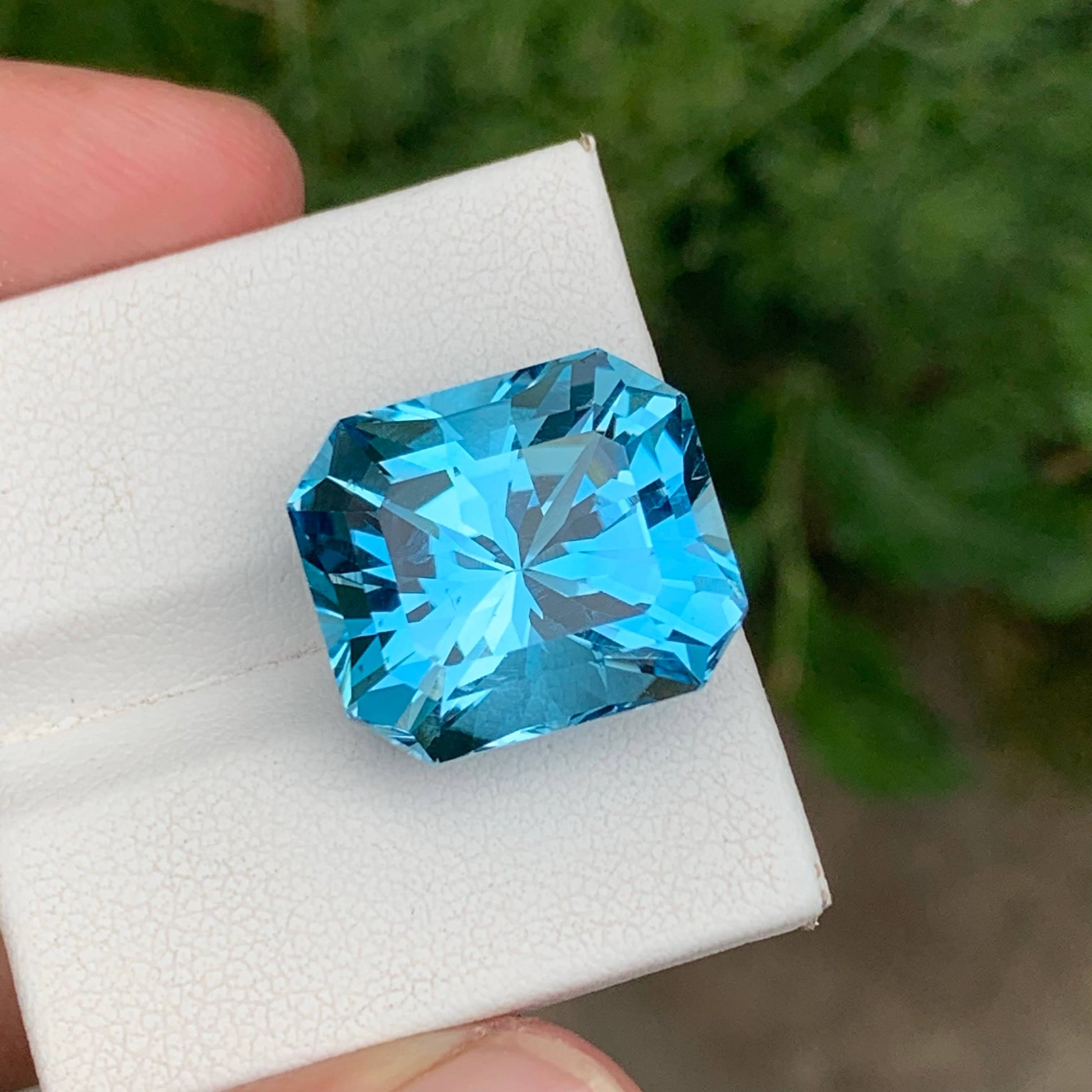 24.90 Carats Sky Blue Topaz