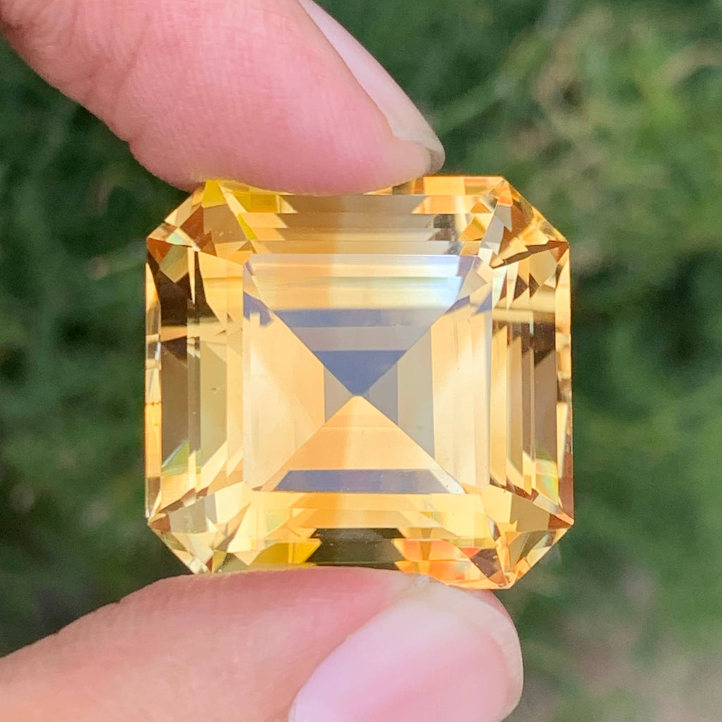 60.15 Carats Large Golden Citrine