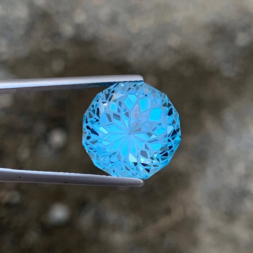 19.75 Carat Natural Loose Sky Blue Color Topaz Round Fancy Cut African Gemstone