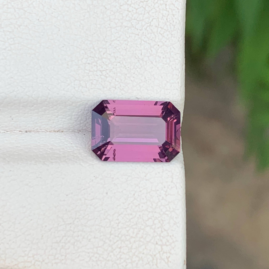 3.25 Carats Purplish Pink Spinel
