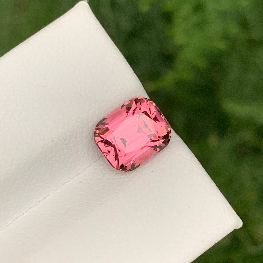 3.05 Carats Hot Pink Tourmaline