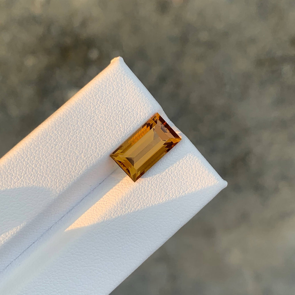 3.85 Carat Honey Color Citrine Baguette Cut Brazil Loupe Clean Untreated