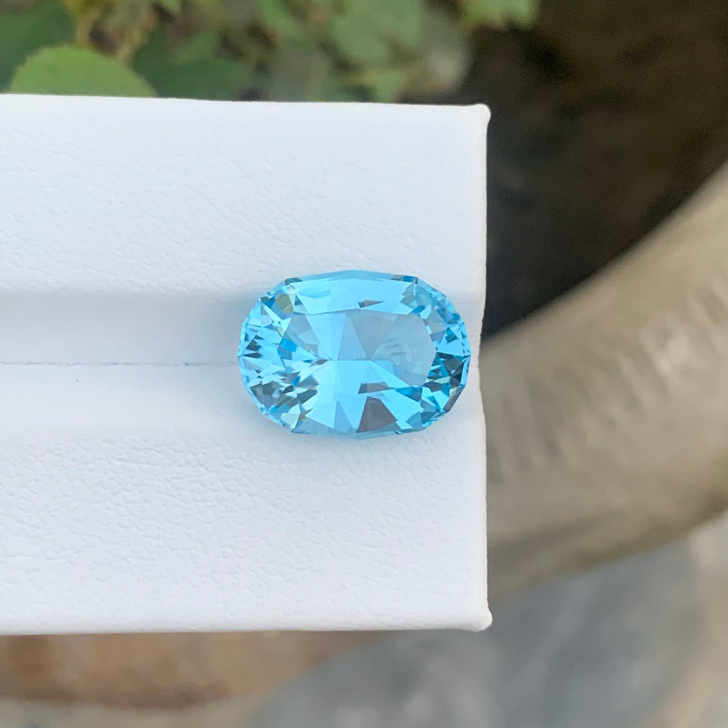8.30 Carat Natural Loose Sky Blue Color Topaz Oval Fancy Cut African Gemstone