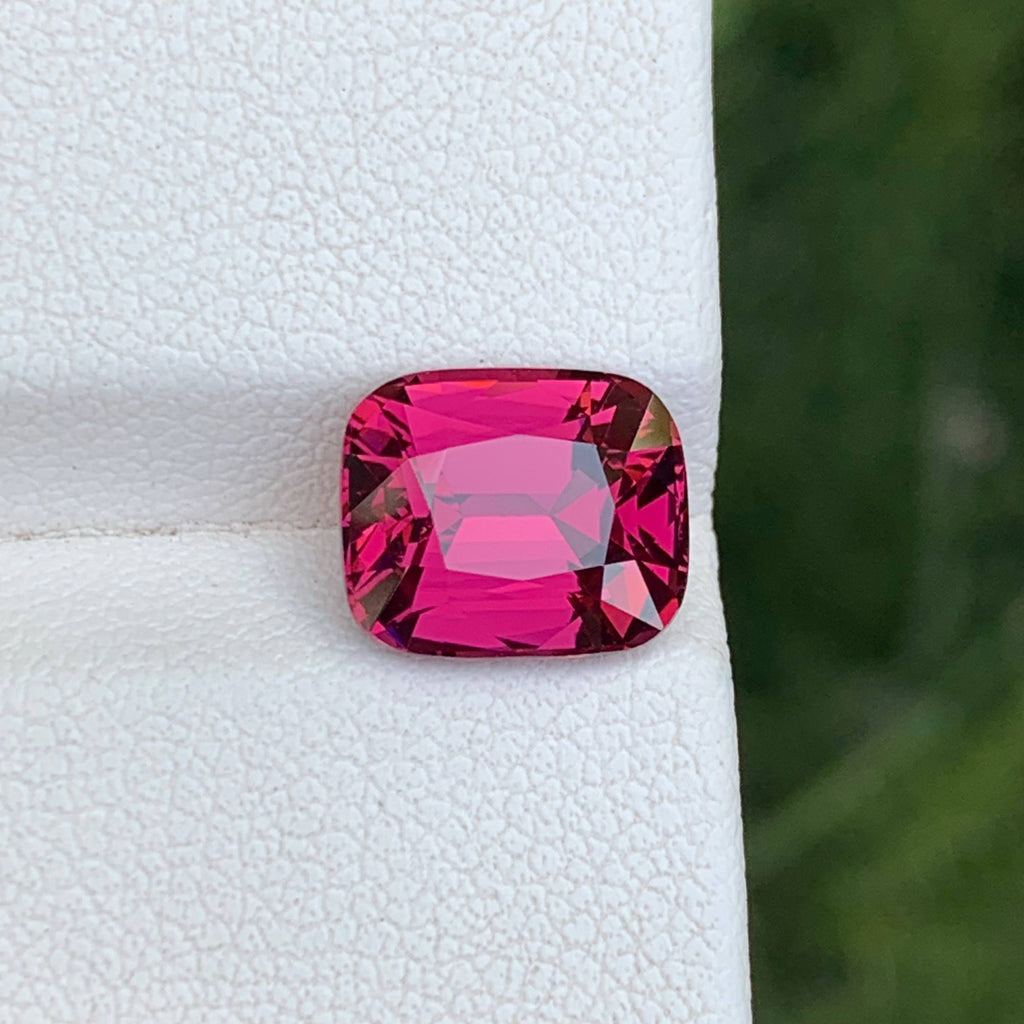 3.75 Ct Natural Pinkish Red Garnet
