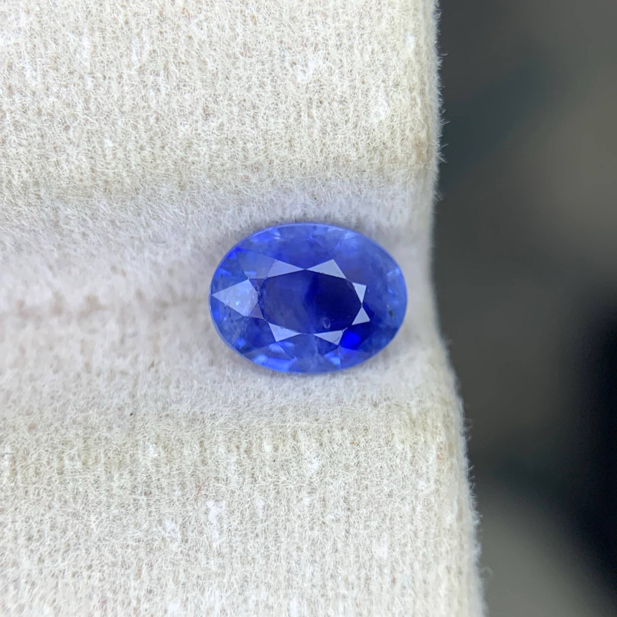 0.85 Carat Natural Loose Blue Color Sapphire Oval Cut Sri Lankan Gemstone