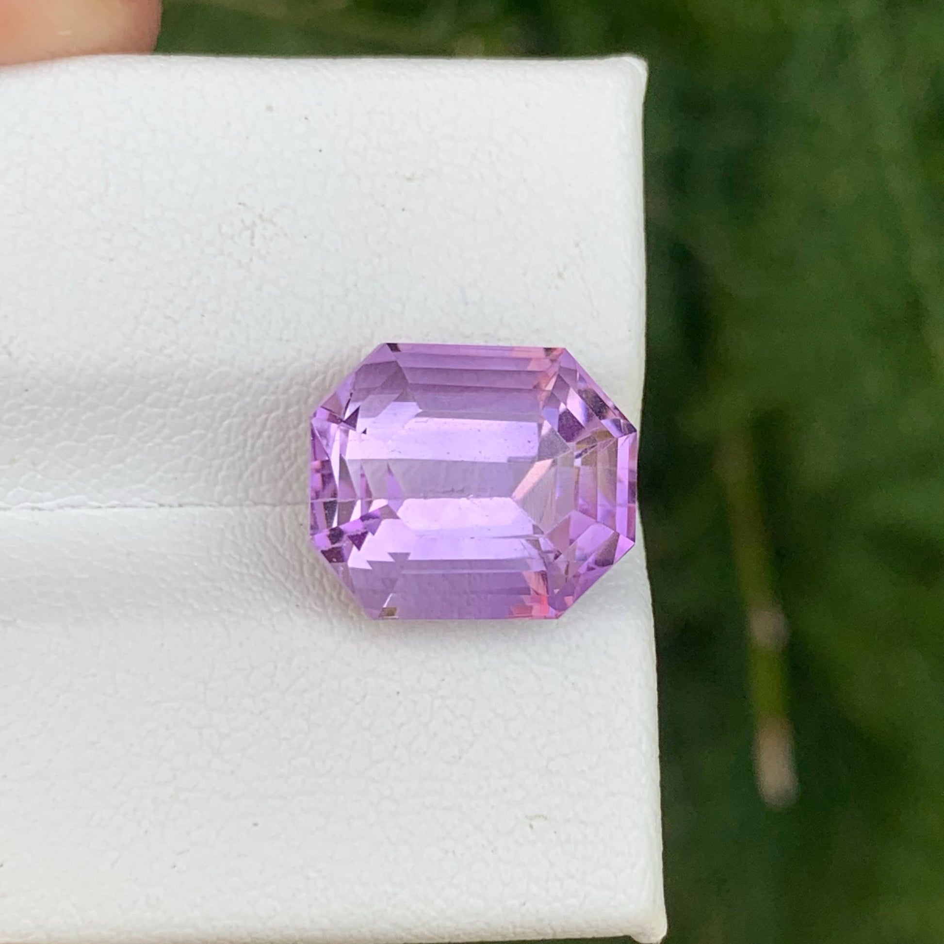 6.95 Carat Purple Amethyst Gem