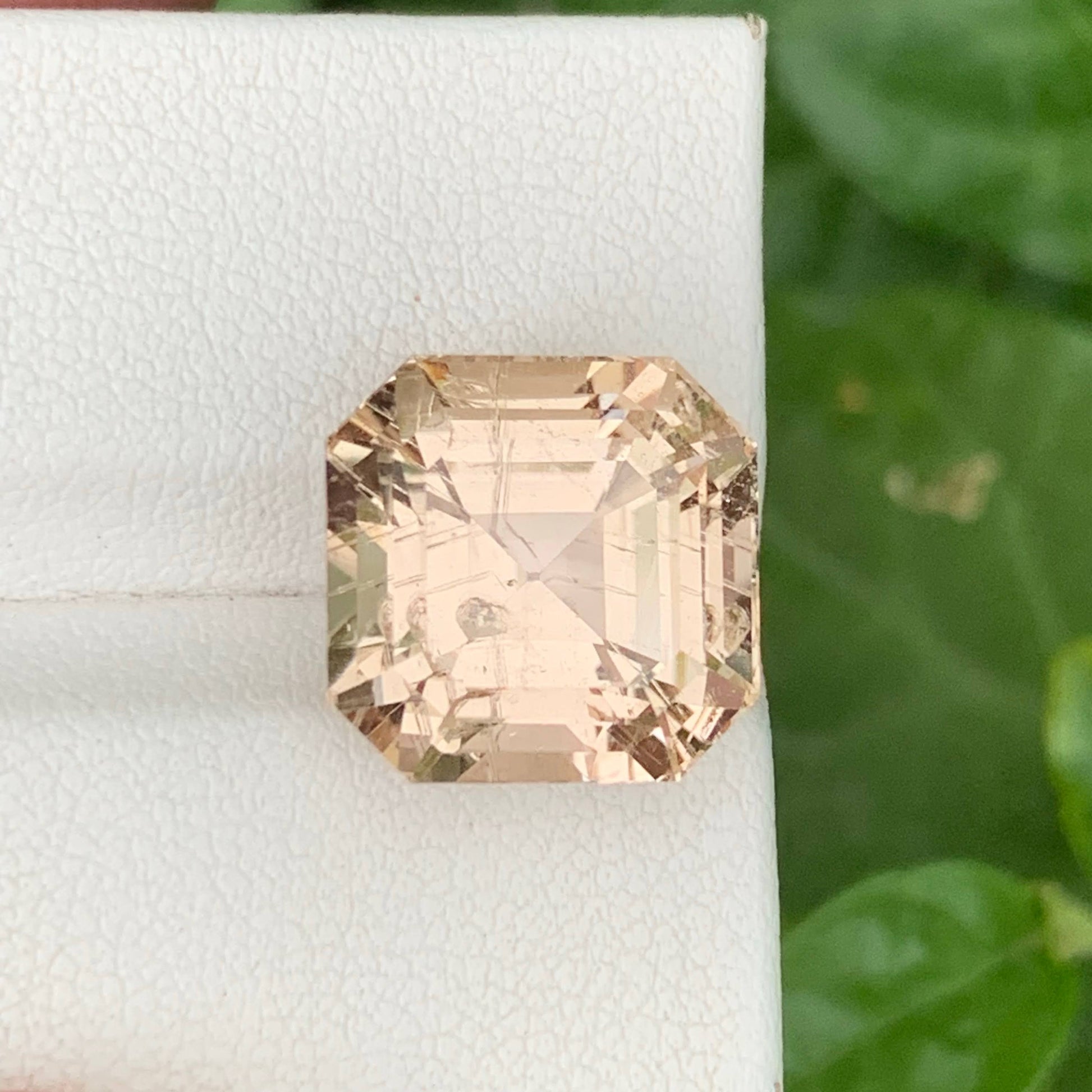 15.90 Carats Golden Topaz Stone
