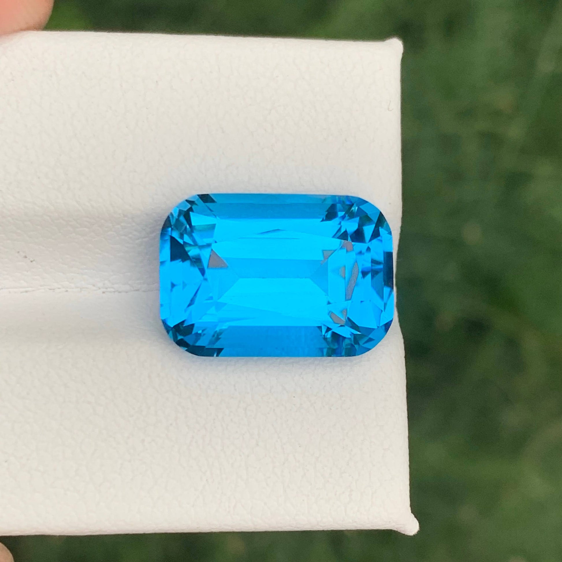12.55 Carats Neon Blue Topaz