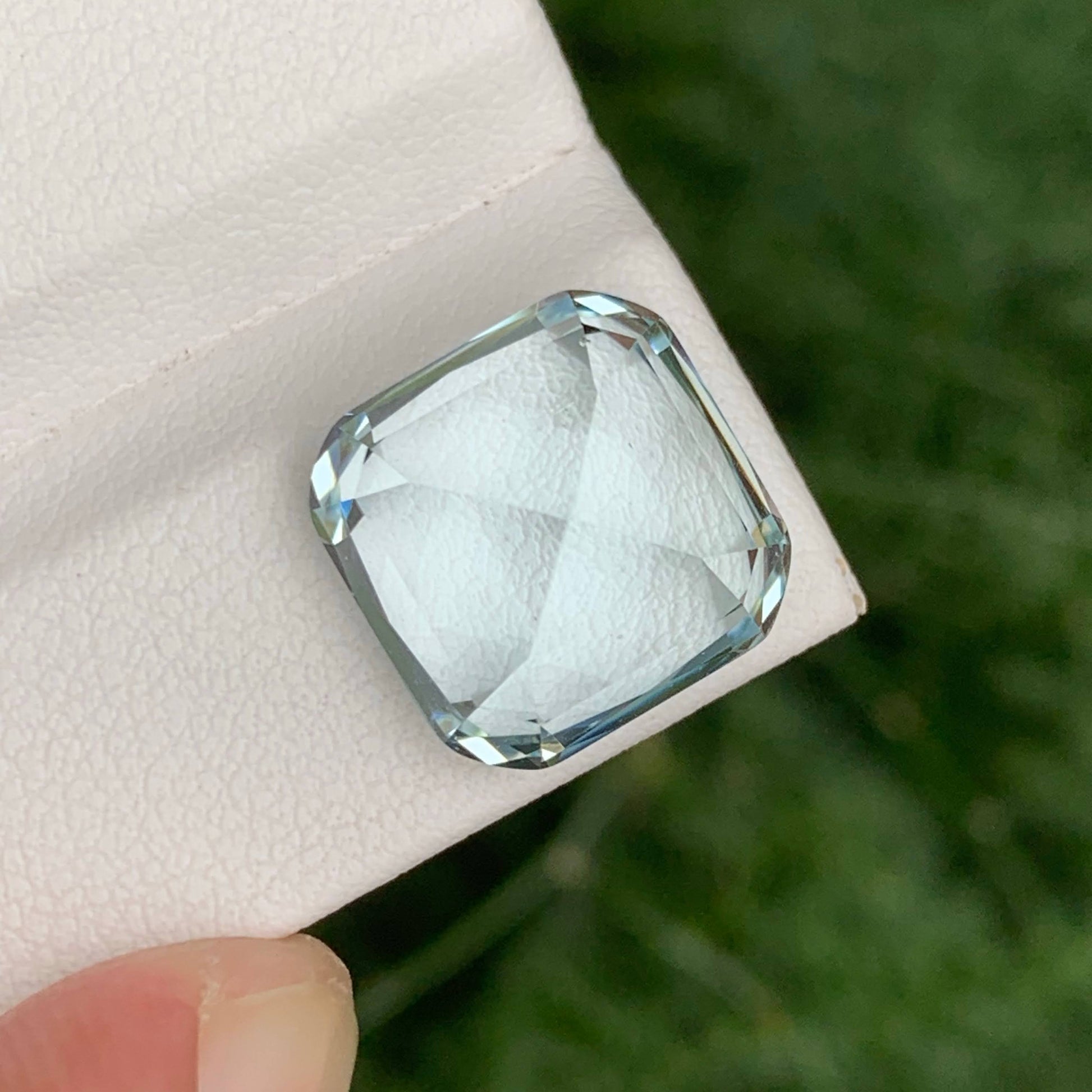 10.05 Carats Light Blue Aquamarine