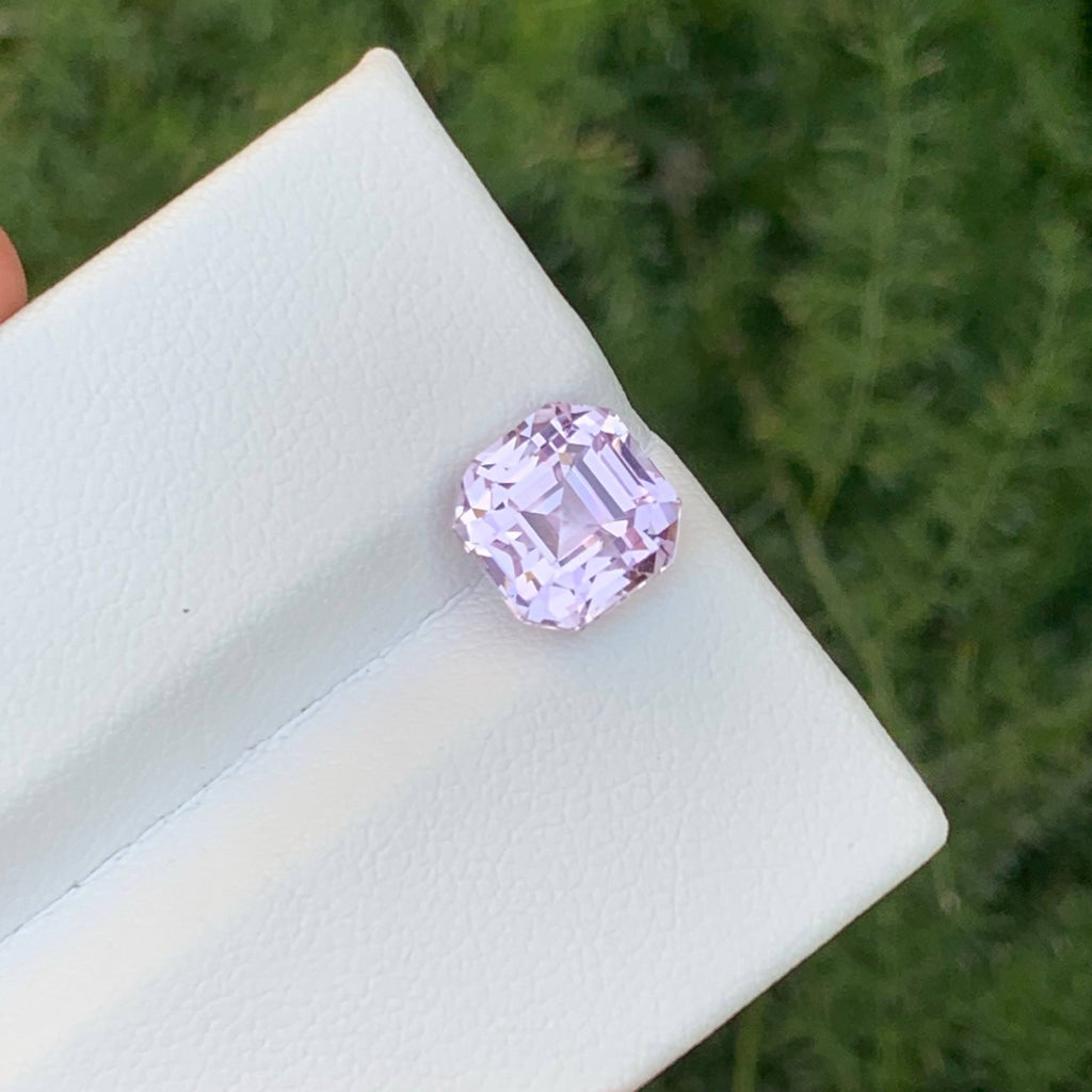 4.05 Carat Eye Clean Kunzite