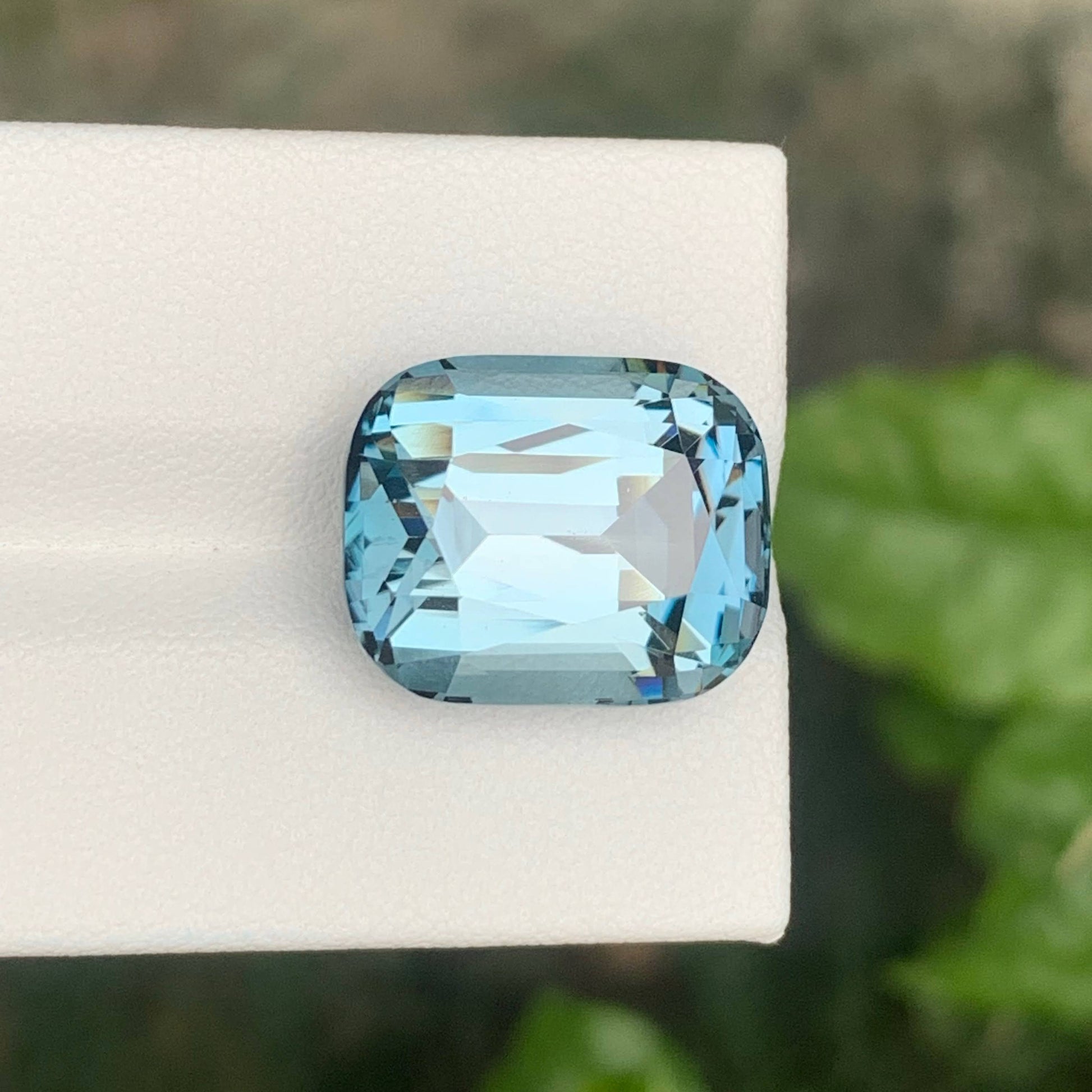 21.05 Carats London Blue Topaz