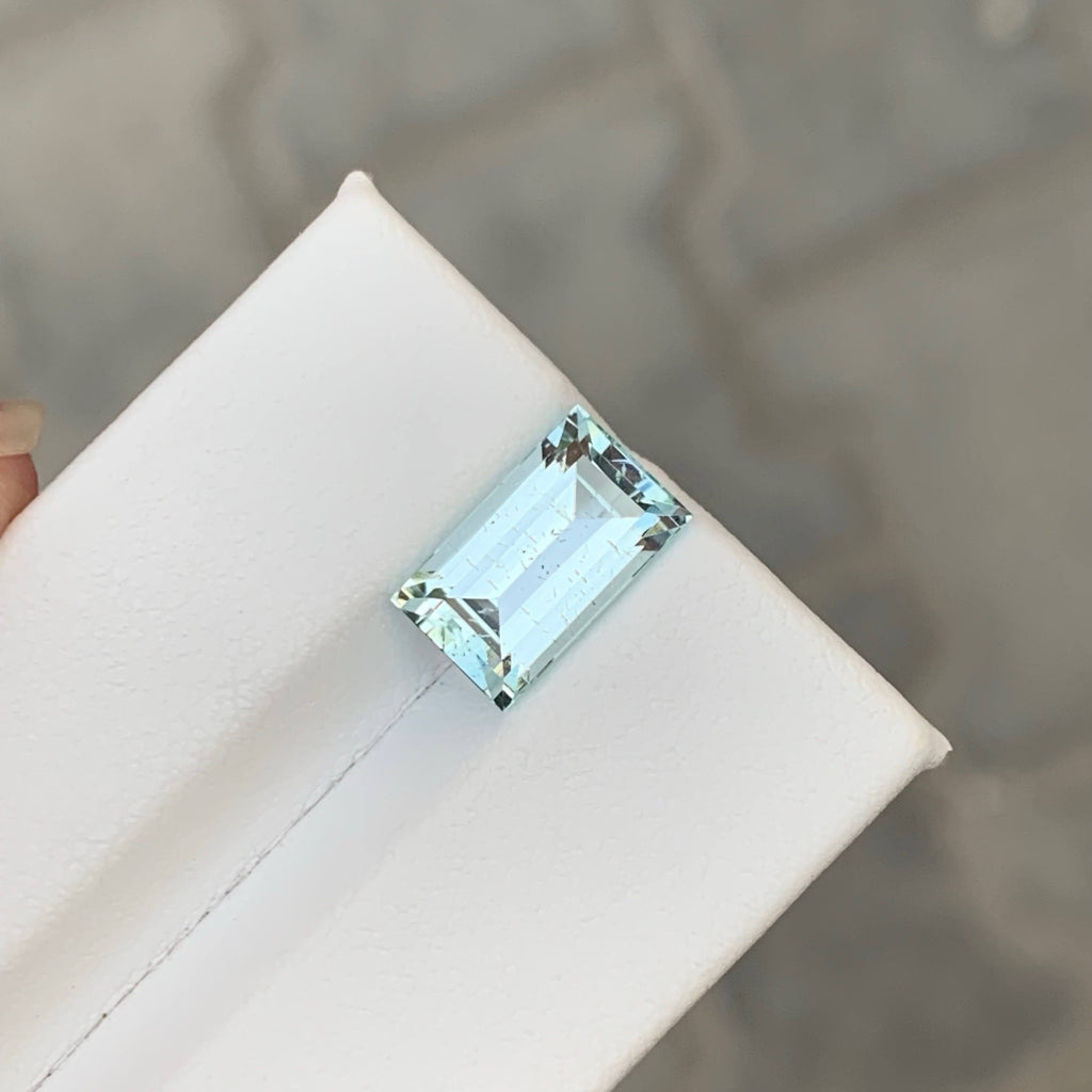 3.05 Carat Natural Loose Light Blue Color Aquamarine Baguette Cut Gemstone