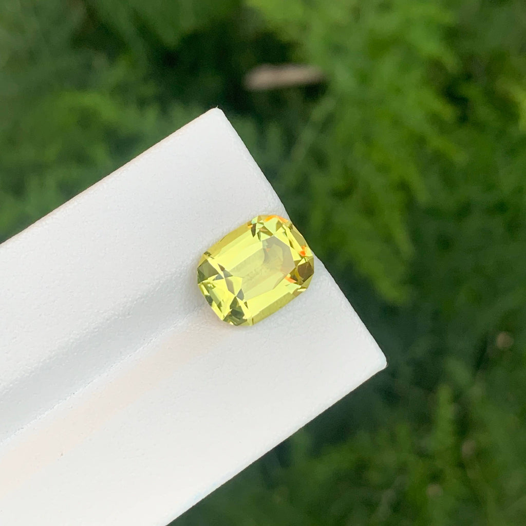 3.55 Carats Lemon Citrine Oval 