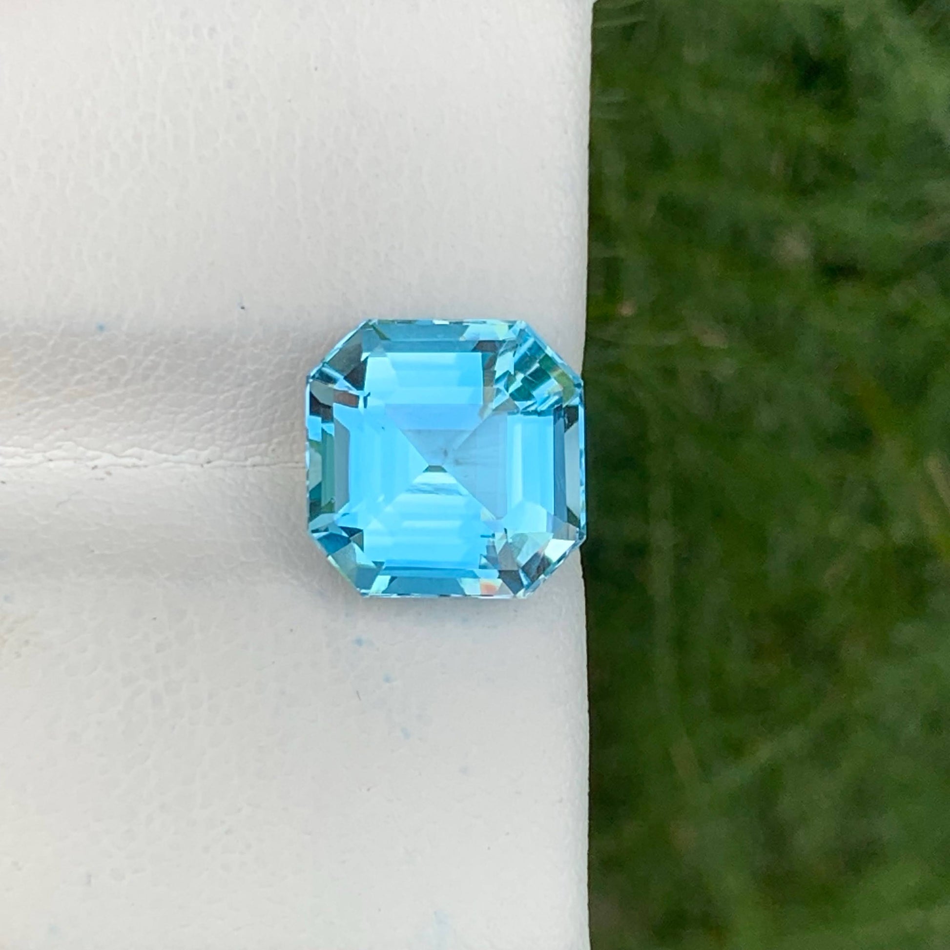 7.95 Carats Sky Blue Topaz