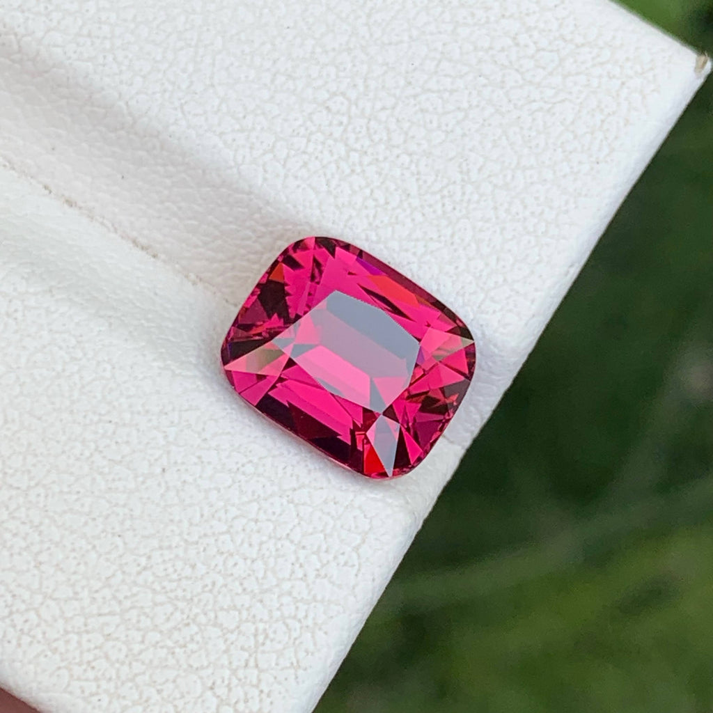 3.75 Ct Natural Pinkish Red Garnet