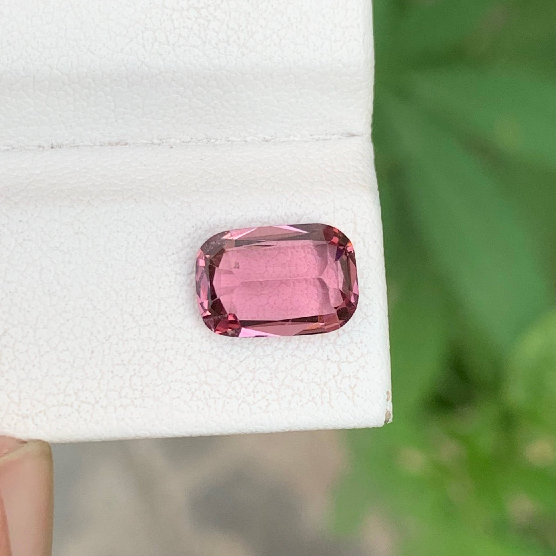 2.20 Carats Hot Pink Spinel Gem