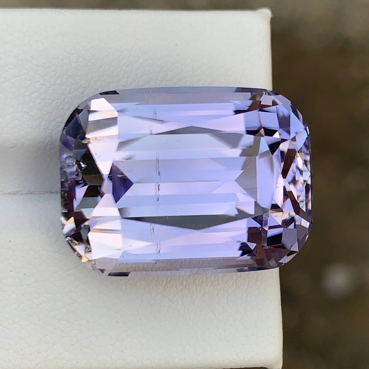 39.00 Ct Purplish Kunzite Cushion Cut