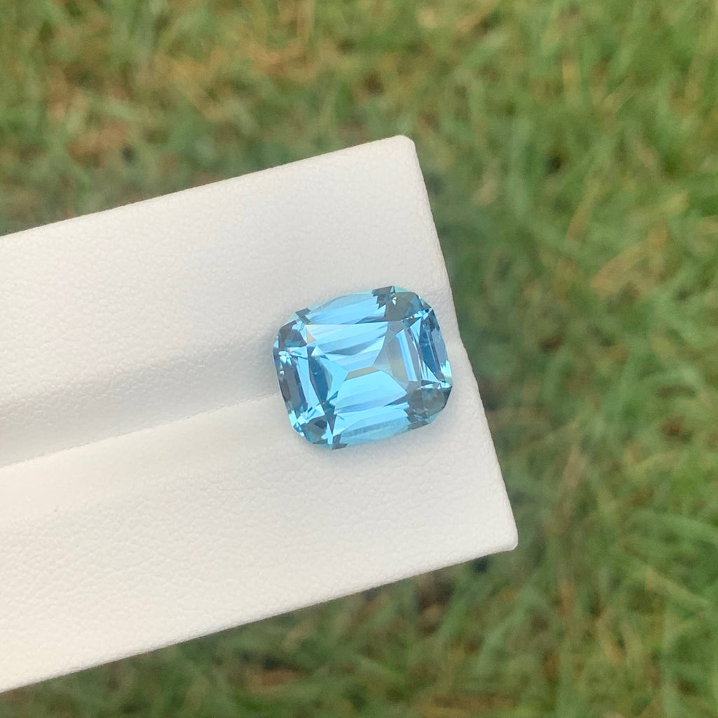 7.75 Carat Natural Loose Sky Blue Color Topaz Cushion Cut African Gemstone