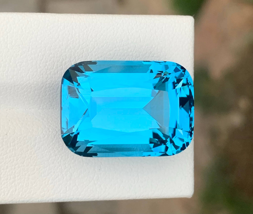 39.85 Carats Swiss Blue Topaz