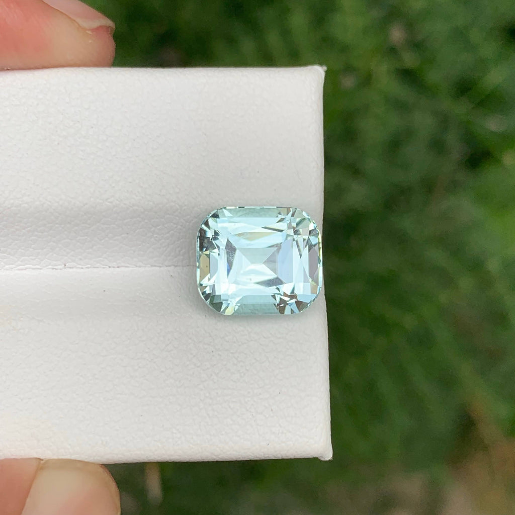 5.00 Carats Light Blue Aquamarine