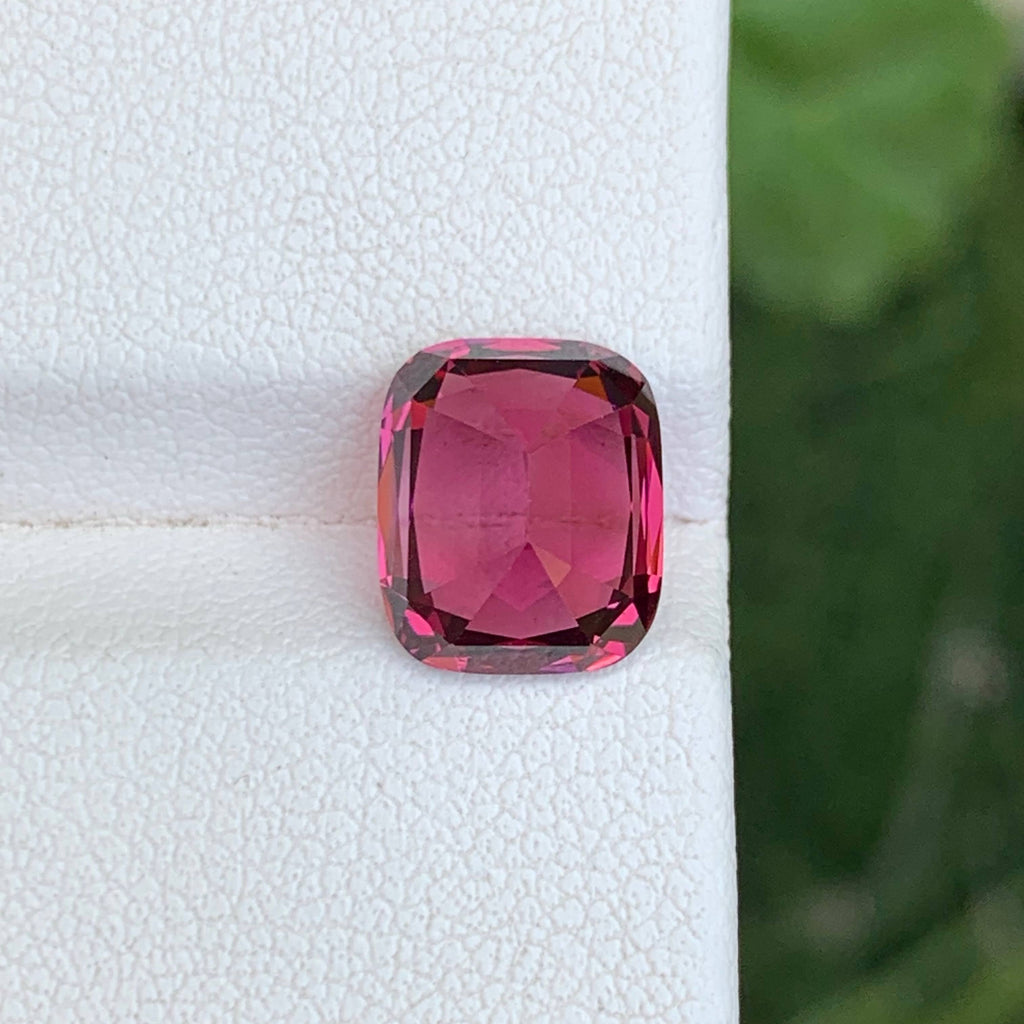 3.75 Ct Natural Pinkish Red Garnet