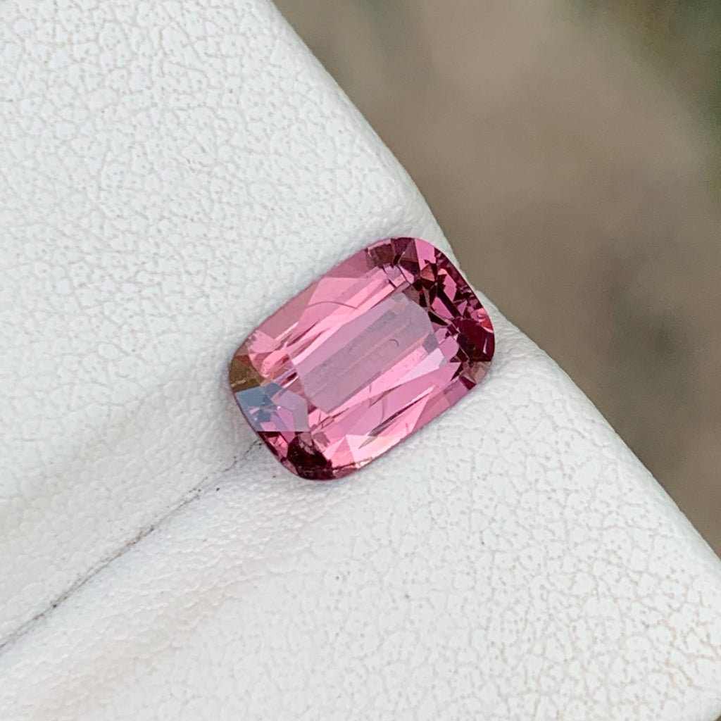 2.20 Carats Hot Pink Spinel Gem